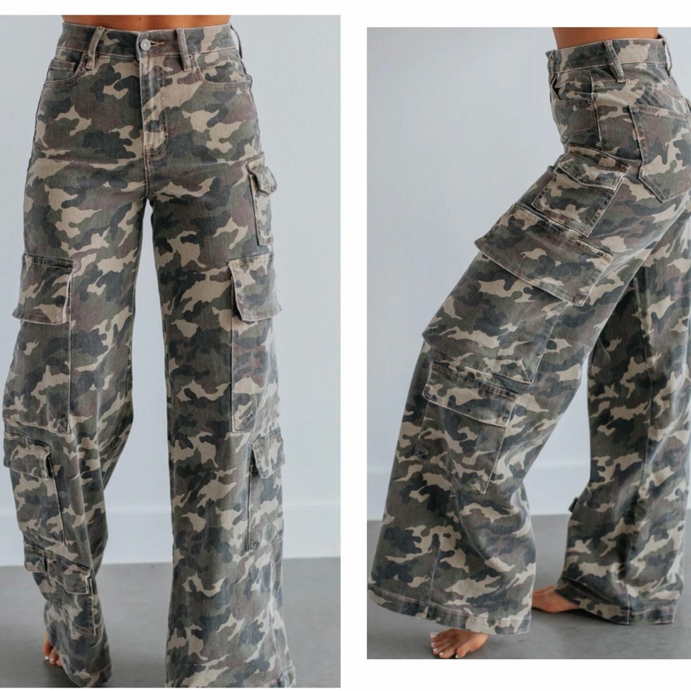 Hidden Nori Camouflage Cargo Jeans size 31x32